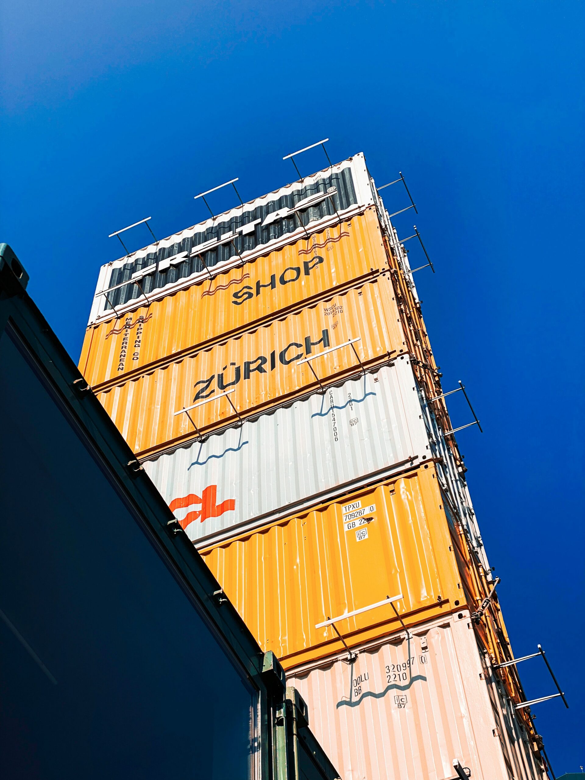 End-to-End Trade & Distribution Solutions (1)